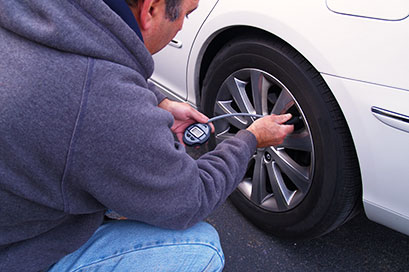 adjust your tire pressure during the holidays